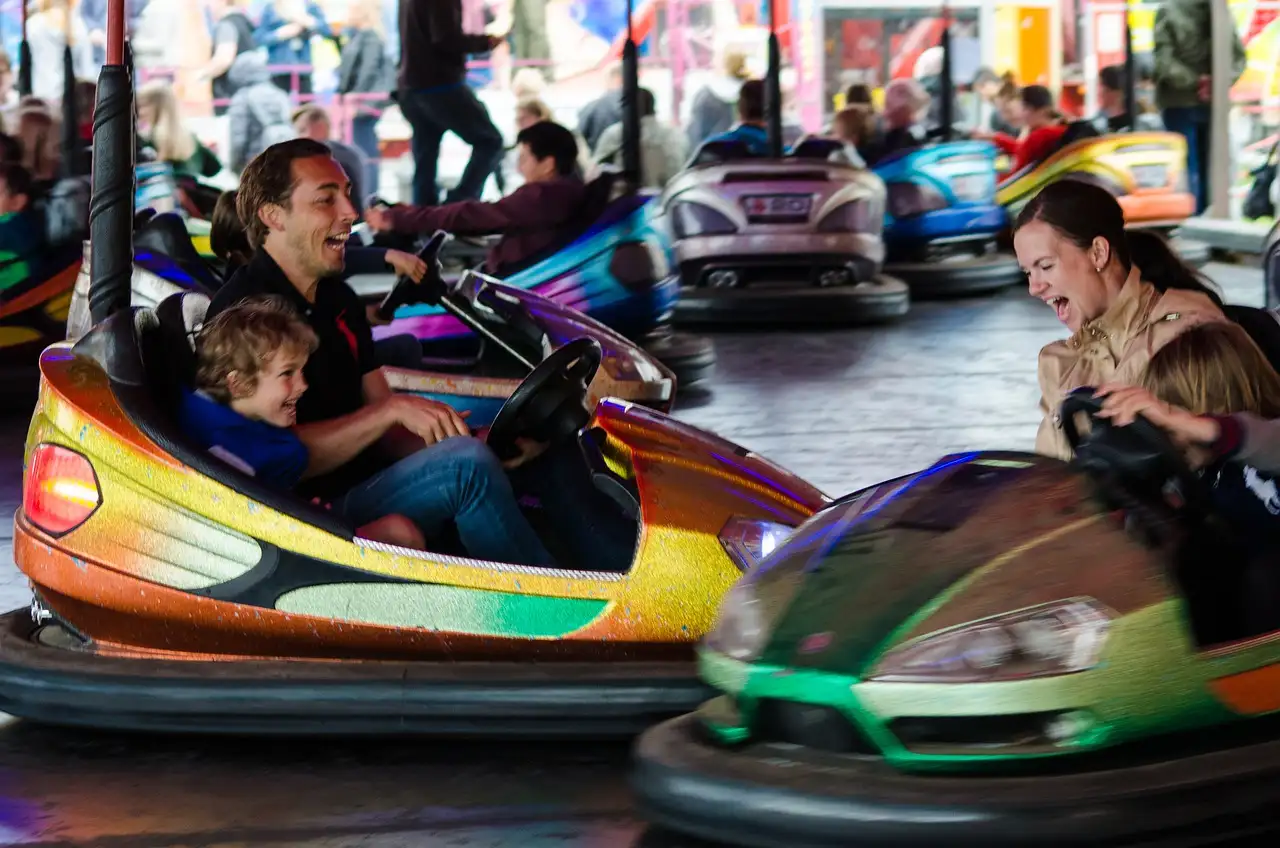 Dia das Crianças: 11 melhores destinos para passear com as crianças - Fórmula 1 Guias parque de diversoes passeio com criancas