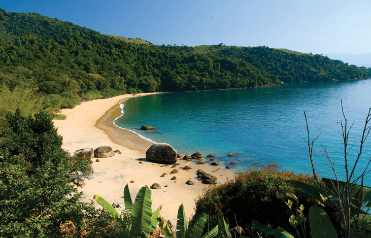 foto de praia em paraty