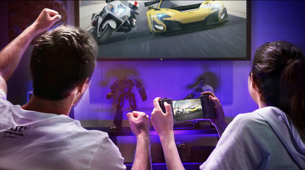 ASUS ROG Phone e a era dos smartphones para gamers - ROG Phone Artigos jogando na tv com ROG Phone